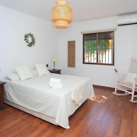 Blanca 度假居 托雷维耶哈