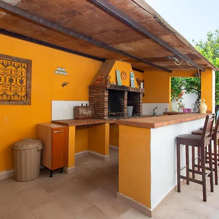 Blanca 度假居 托雷维耶哈